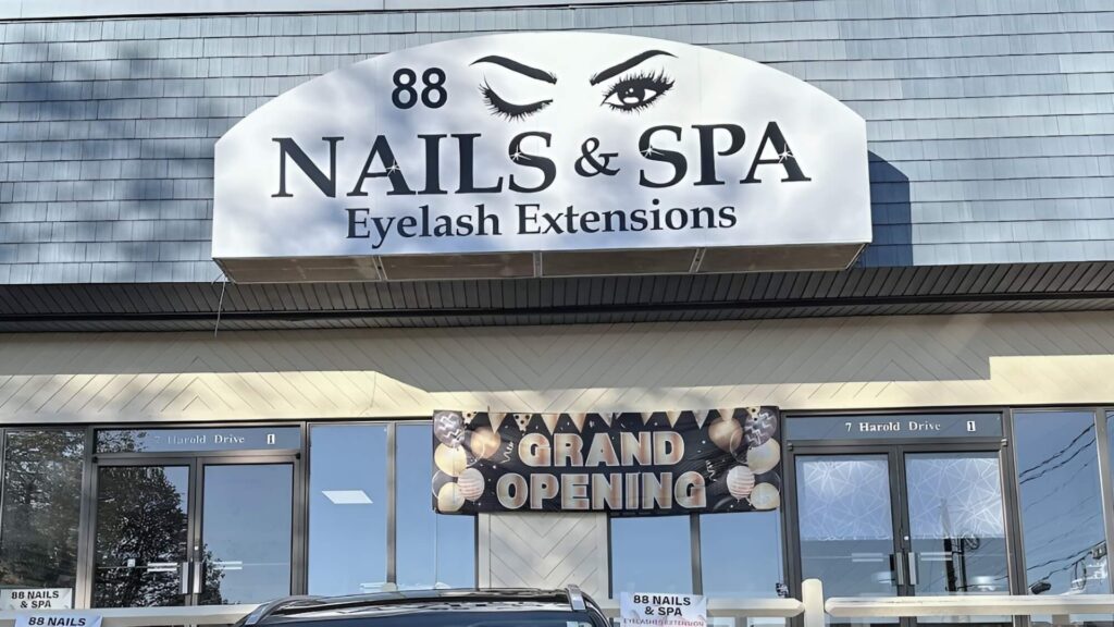 Outside of 88 Nails and spa